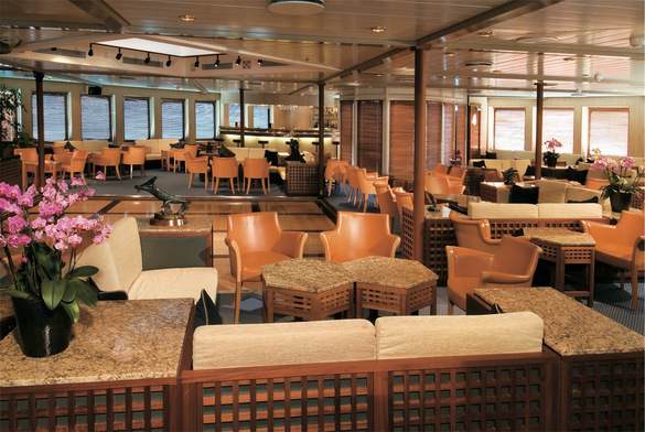 Windstar Wind Star & Wind Spirit Interior The Lounge 3.jpg